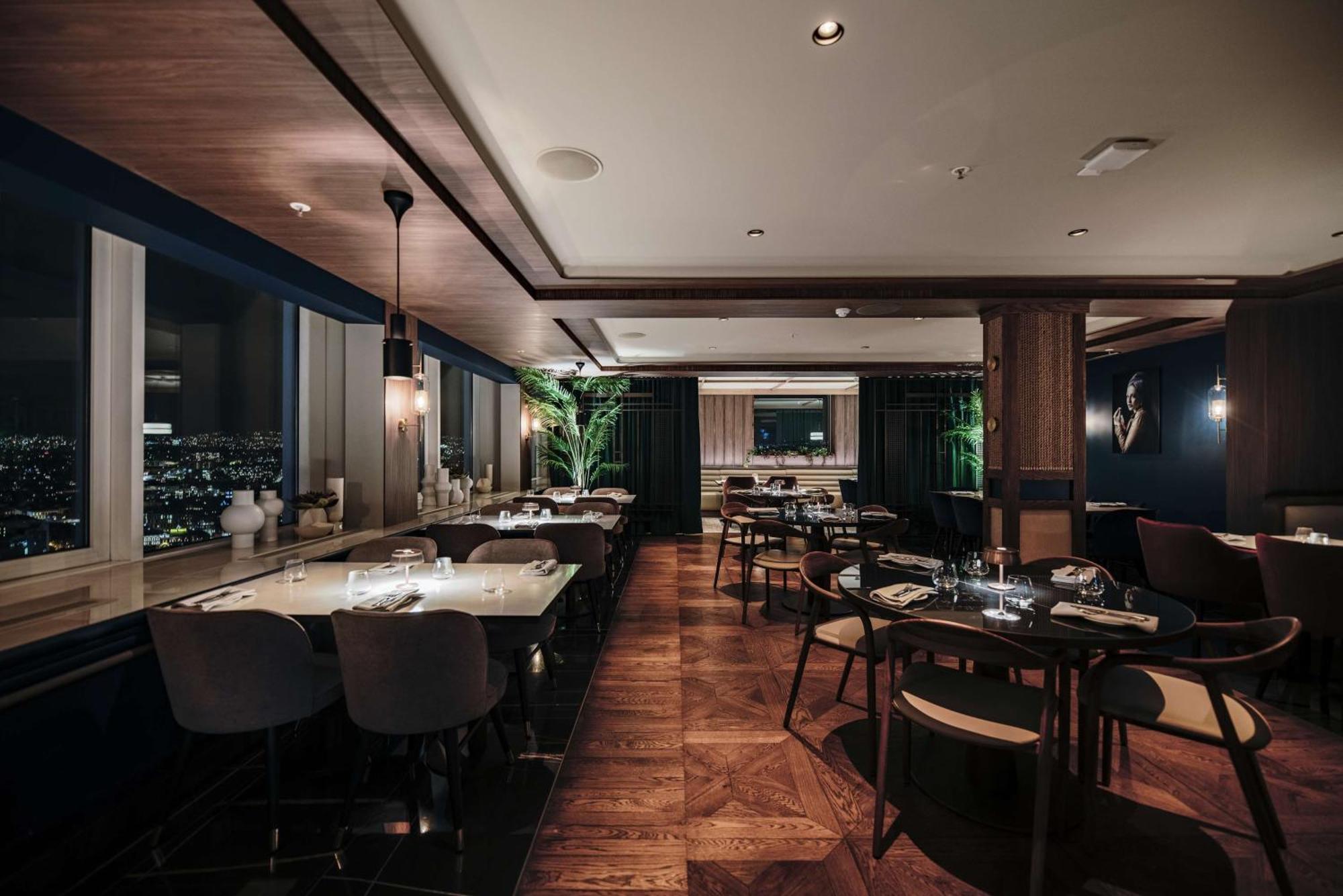 Radisson Blu Plaza Hotel, Hotel 4*