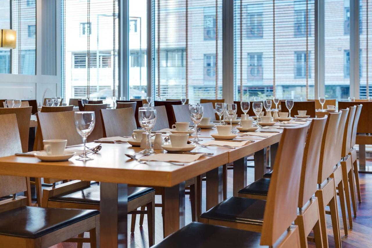 Radisson Blu Plaza Hotel, 4*
