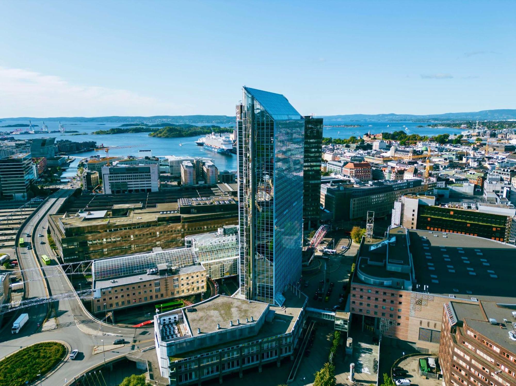 Radisson Blu Plaza Hotel, Hotel