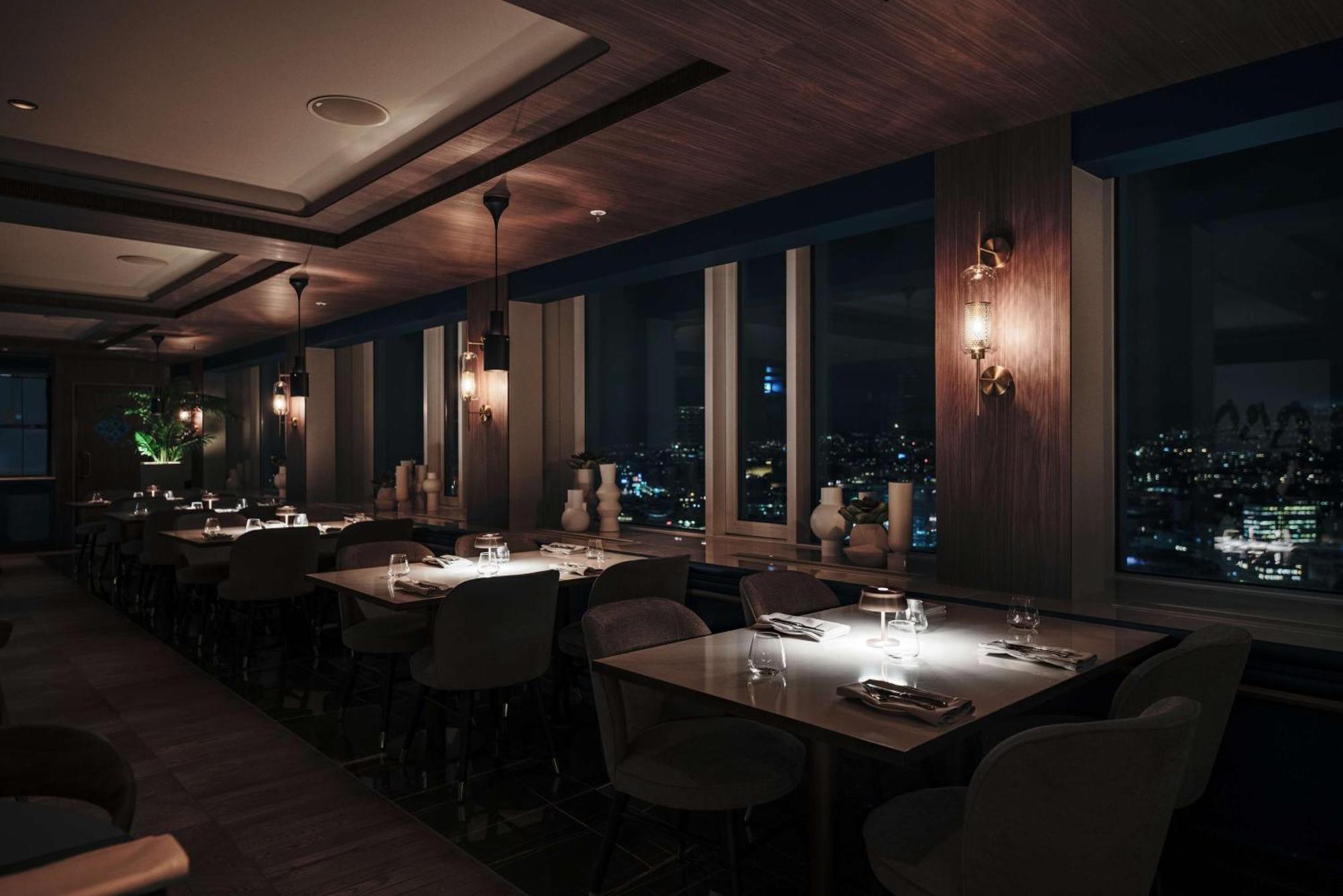 Hotel Radisson Blu Plaza Hotel, 4*